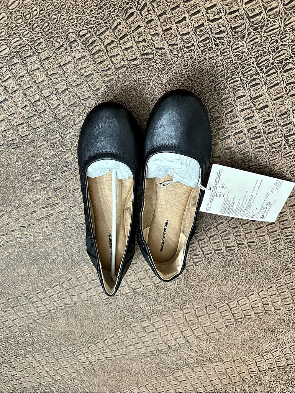 Amazon Essentials Black Faux Leather Ballet Flats Size 9 NWT